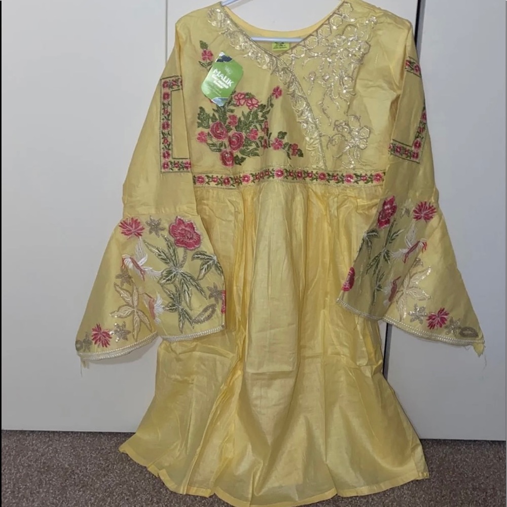 Frock with plazu